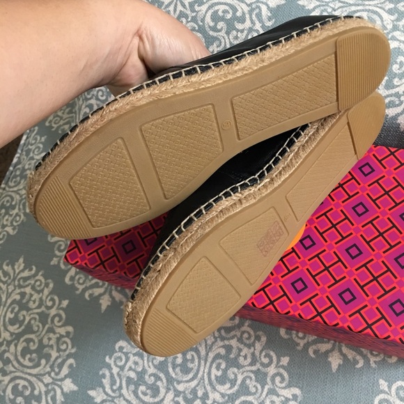 🚫SOLd🚫 New Tory Burch Perforated Espadrille 6.5 - Picture 6 of 6